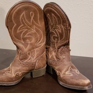 Girls Ariat Cowgirl boots